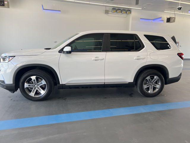 used 2025 Honda Pilot car, priced at $42,027