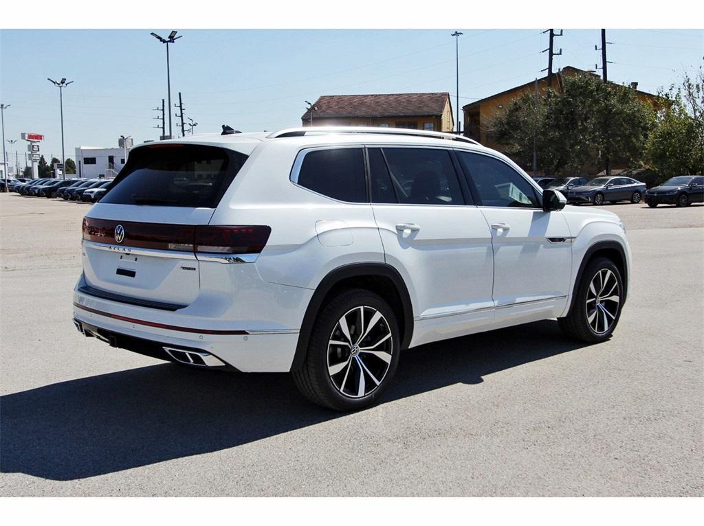 new 2026 Volkswagen Atlas car, priced at $56,216