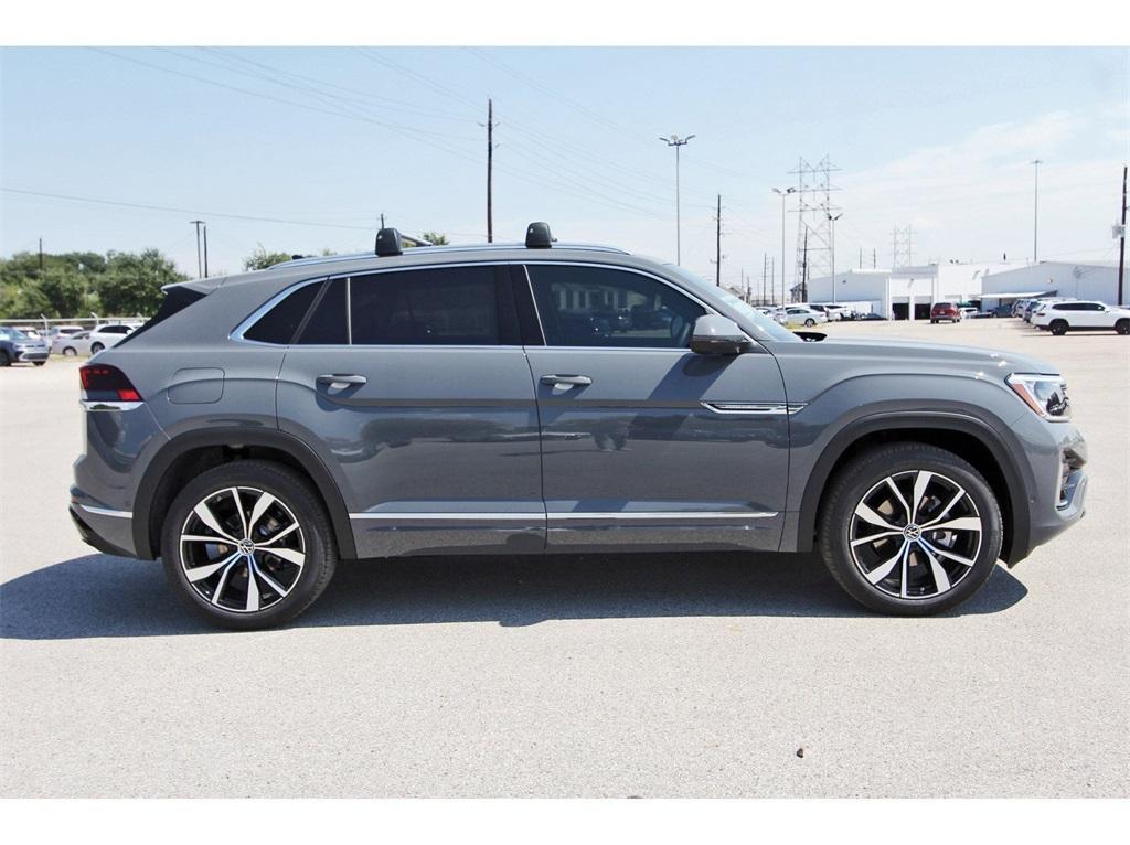 new 2026 Volkswagen Atlas Cross Sport car, priced at $54,946
