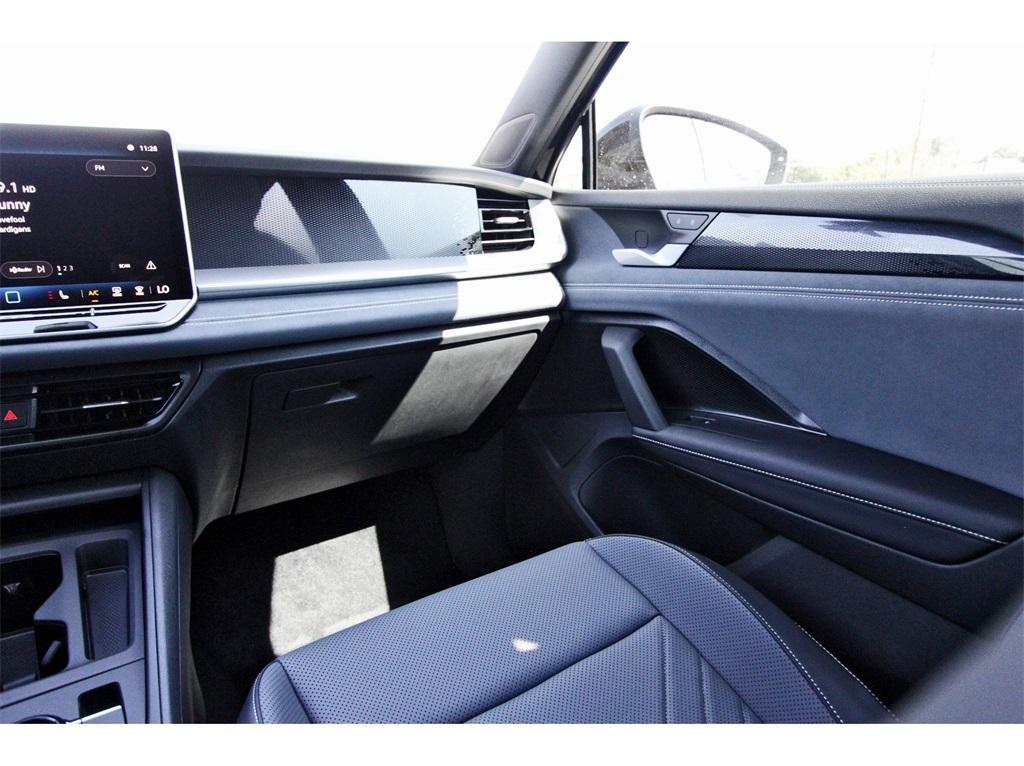 new 2025 Volkswagen Tiguan car, priced at $37,346