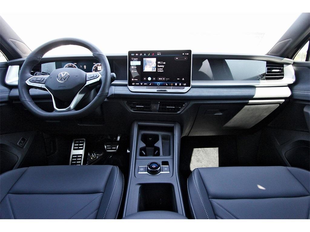 new 2025 Volkswagen Tiguan car, priced at $37,346