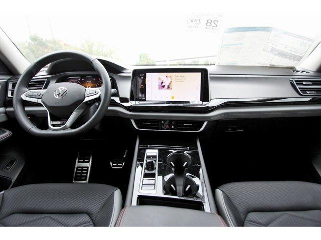 new 2025 Volkswagen Atlas car, priced at $46,076