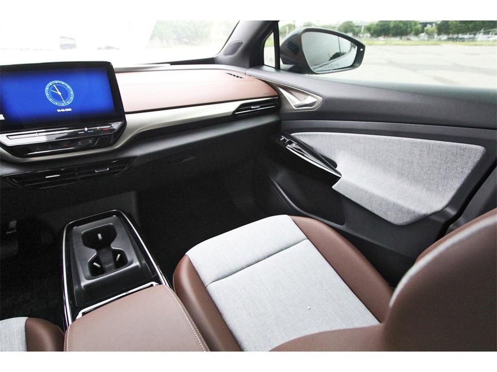used 2023 Volkswagen ID.4 car, priced at $25,400