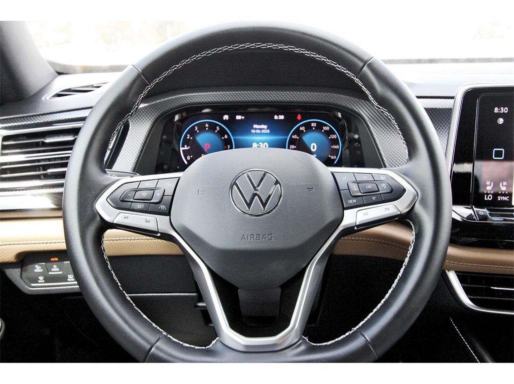 new 2026 Volkswagen Atlas Cross Sport car, priced at $51,571