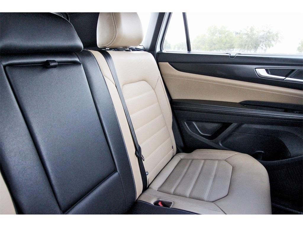 new 2026 Volkswagen Atlas Cross Sport car, priced at $51,571