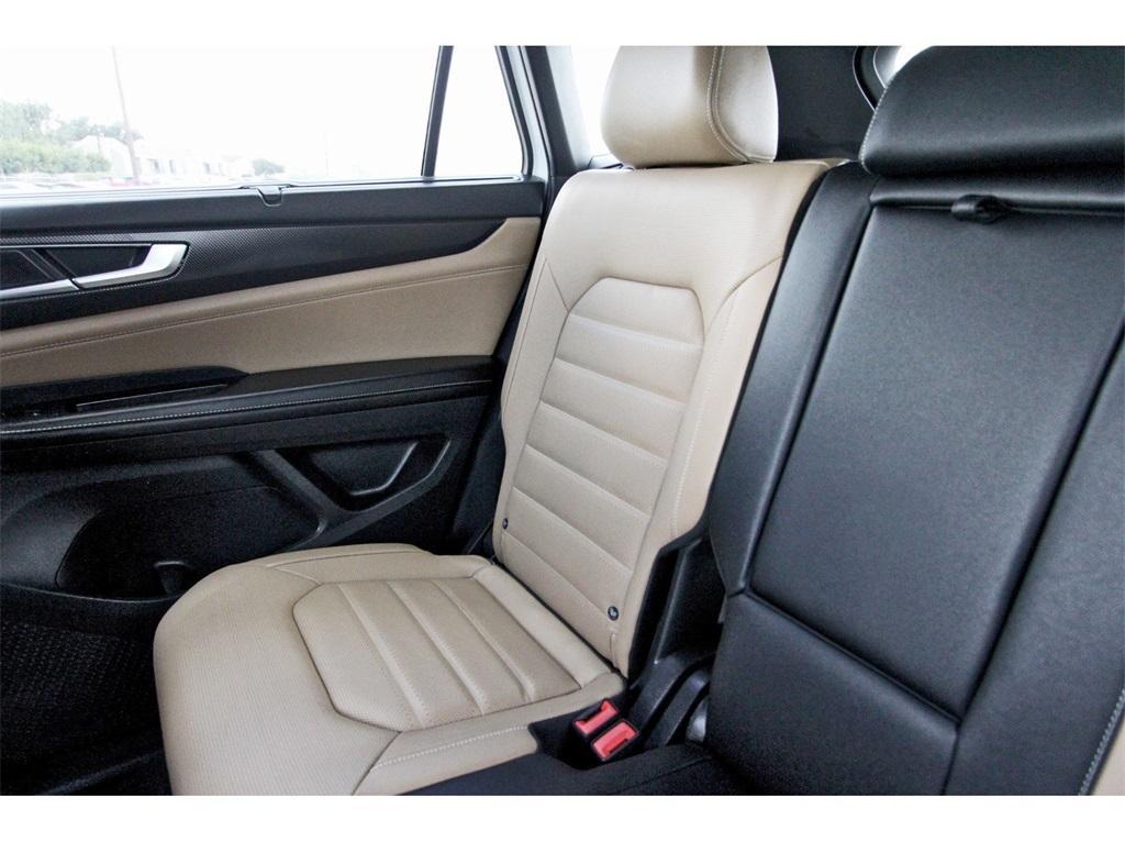new 2026 Volkswagen Atlas Cross Sport car, priced at $51,571