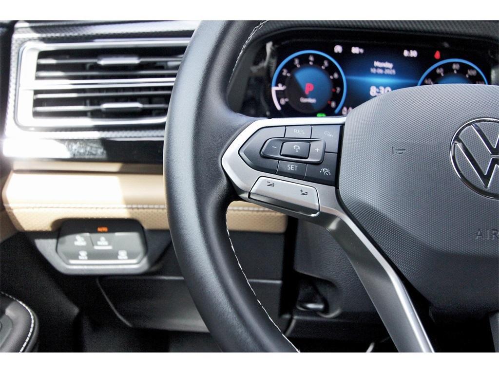 new 2026 Volkswagen Atlas Cross Sport car, priced at $51,571