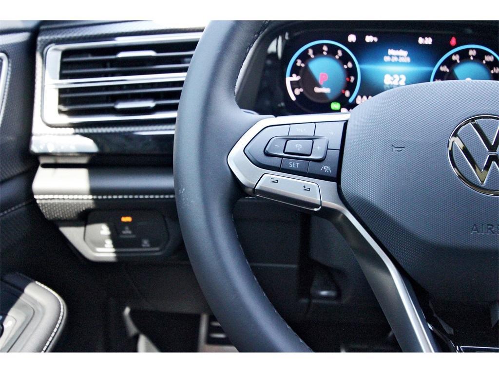 new 2026 Volkswagen Atlas Cross Sport car, priced at $51,986