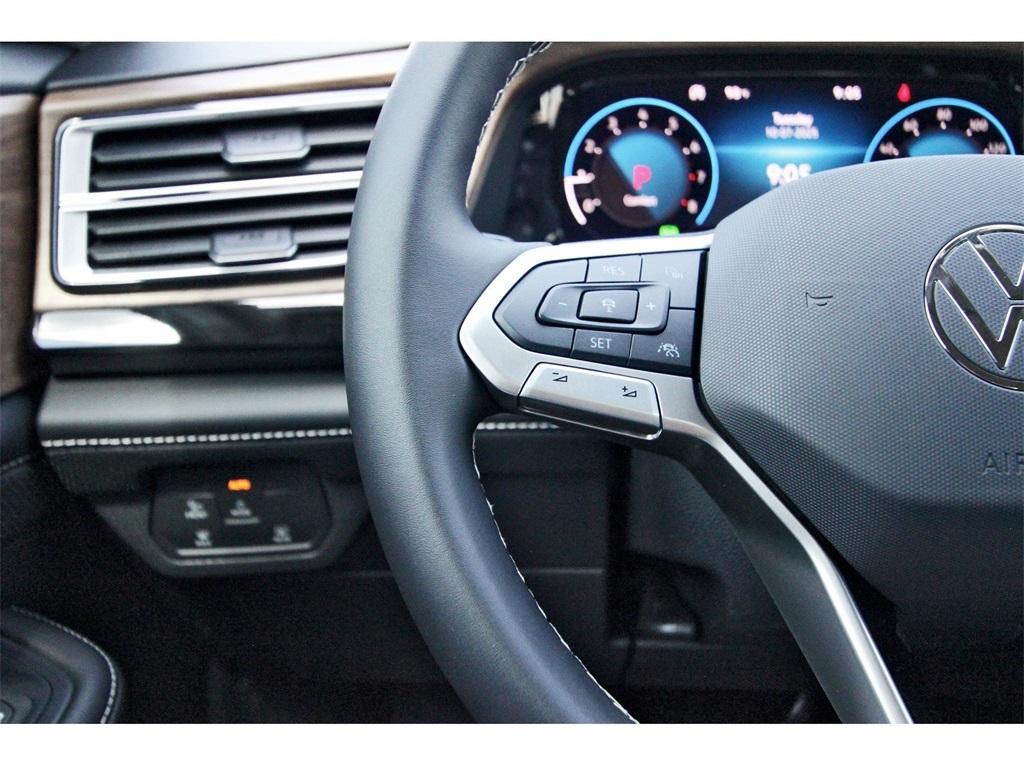 new 2026 Volkswagen Atlas car, priced at $40,406