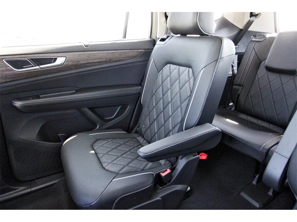 new 2026 Volkswagen Atlas car, priced at $55,779