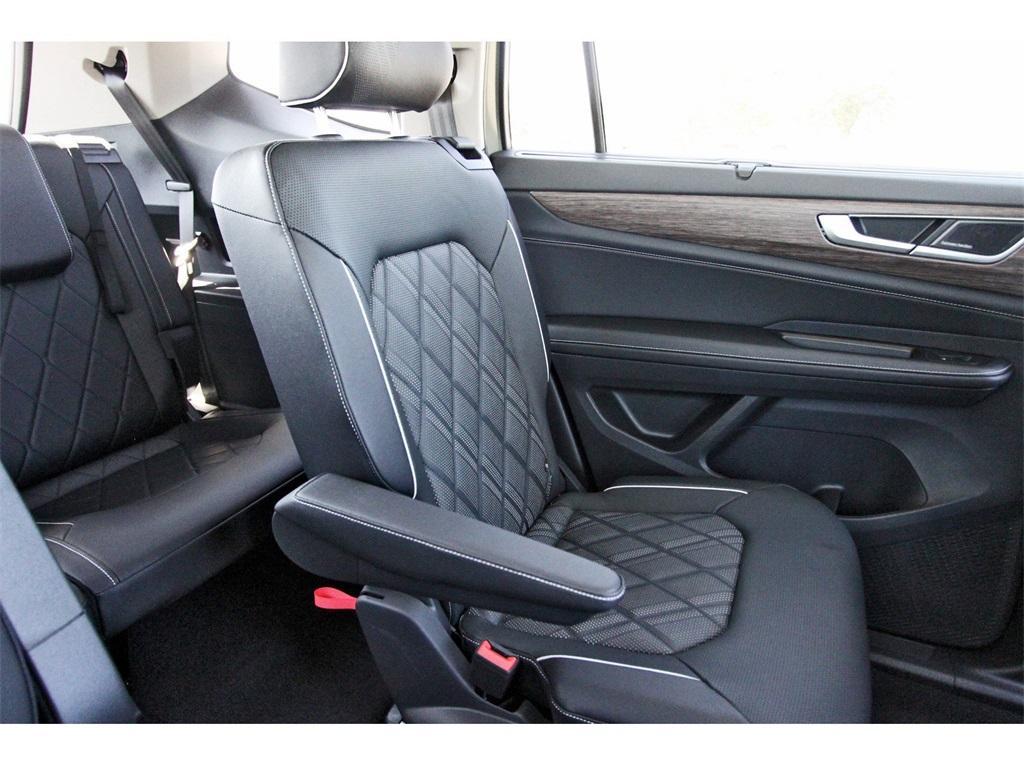 new 2026 Volkswagen Atlas car, priced at $55,779