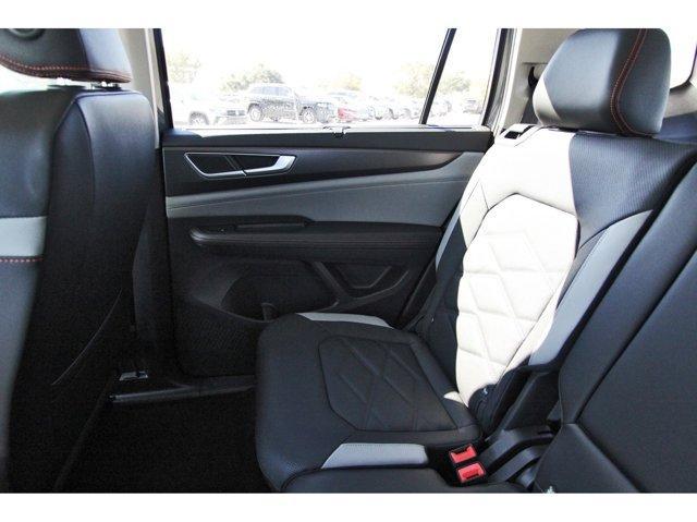new 2025 Volkswagen Atlas car, priced at $46,531