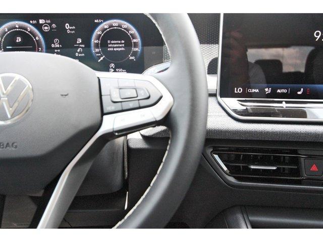 new 2025 Volkswagen Tiguan car, priced at $31,499