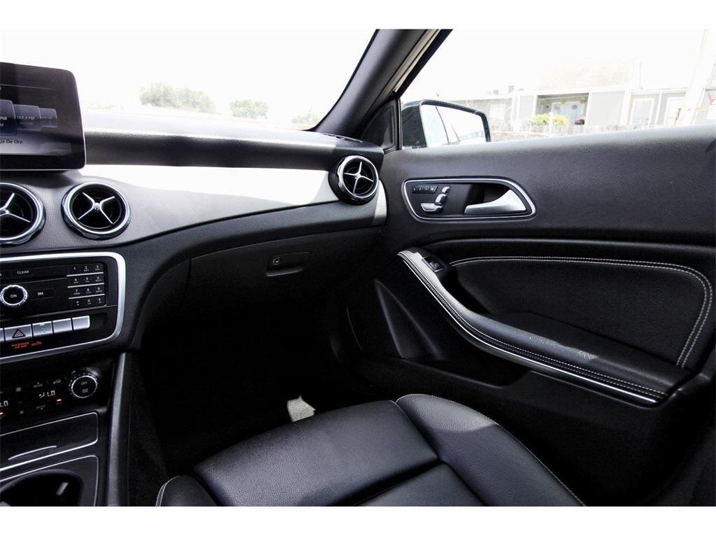 used 2020 Mercedes-Benz GLA 250 car, priced at $23,811