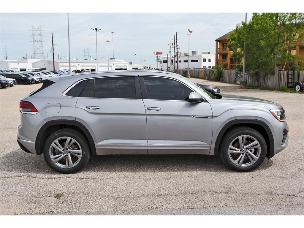 new 2024 Volkswagen Atlas Cross Sport car, priced at $46,451