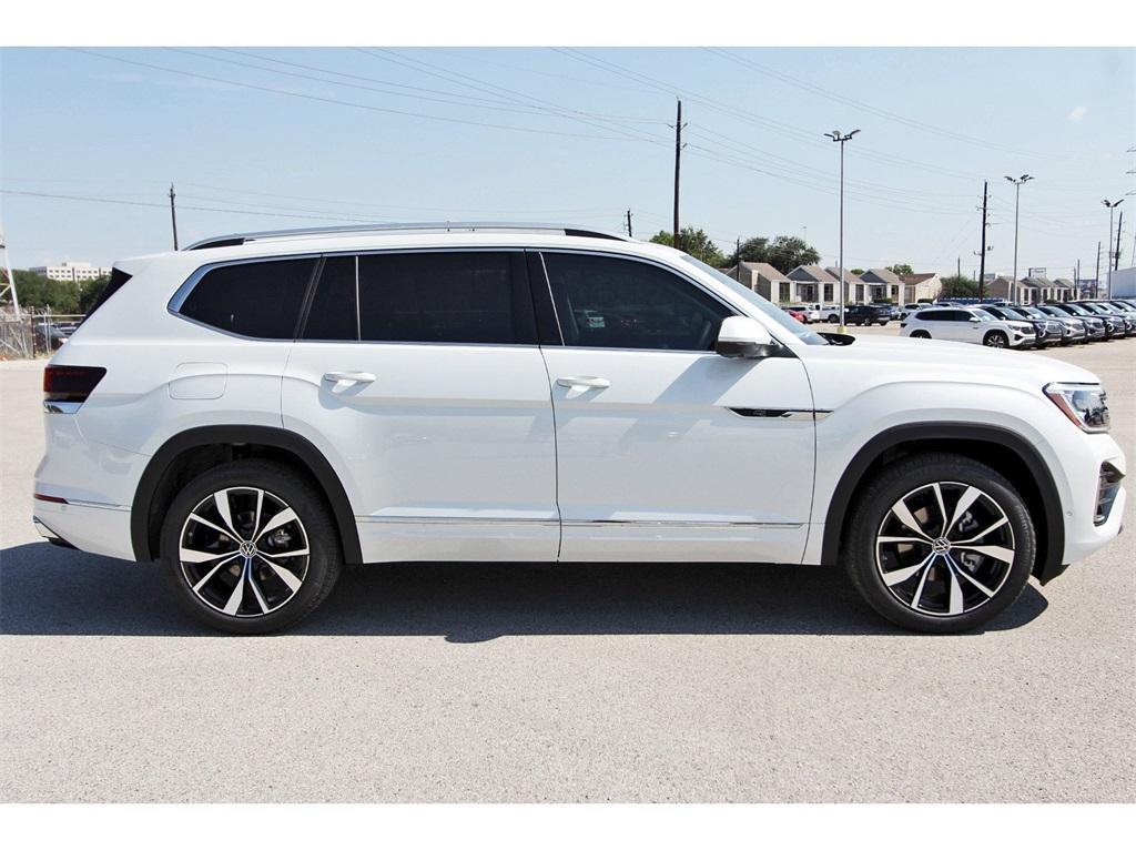 new 2026 Volkswagen Atlas car, priced at $56,216