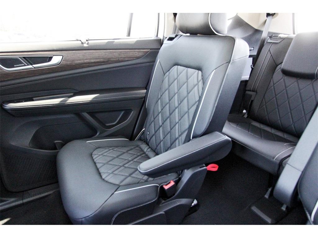 new 2026 Volkswagen Atlas car, priced at $56,216