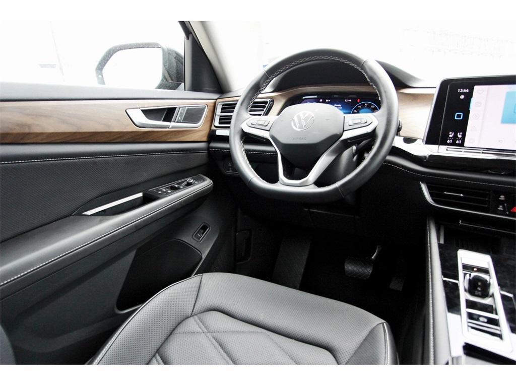 used 2025 Volkswagen Atlas car, priced at $35,431