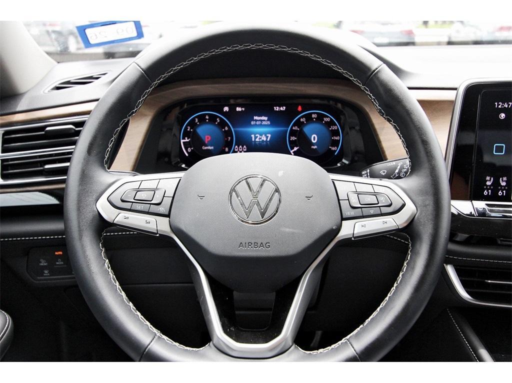 used 2025 Volkswagen Atlas car, priced at $35,431