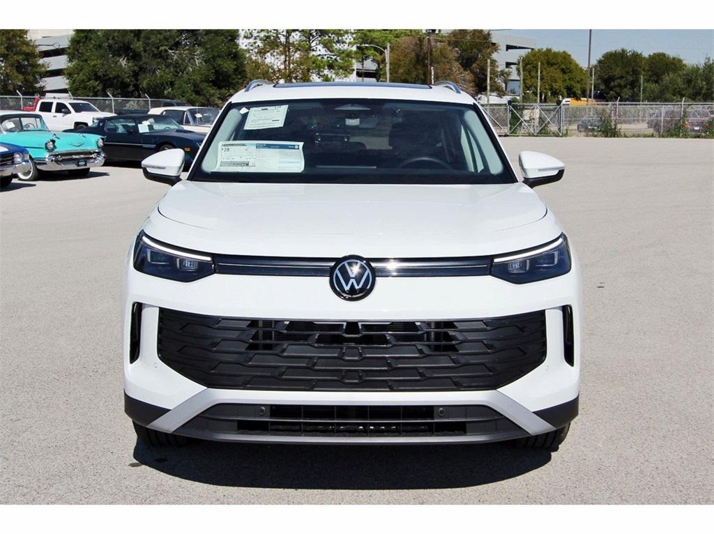 new 2025 Volkswagen Tiguan car, priced at $35,319
