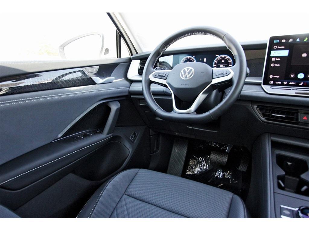 new 2025 Volkswagen Tiguan car, priced at $35,319