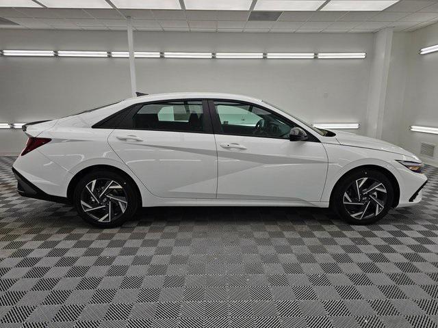 new 2025 Hyundai Elantra car, priced at $23,930