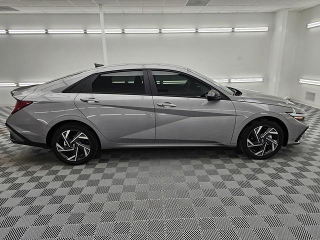 new 2025 Hyundai Elantra car, priced at $25,230