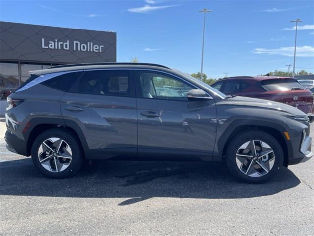 new 2025 Hyundai Tucson car, priced at $33,752