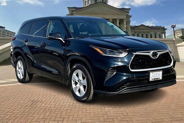 used 2021 Toyota Highlander car, priced at $27,816