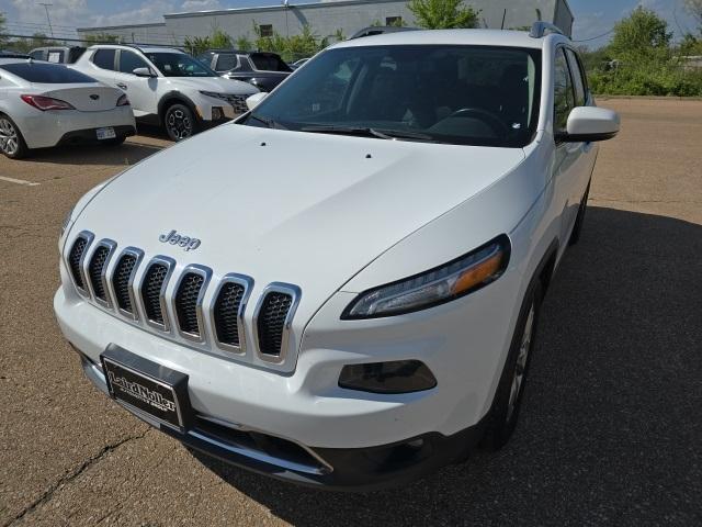 used 2018 Jeep Cherokee car, priced at $18,413