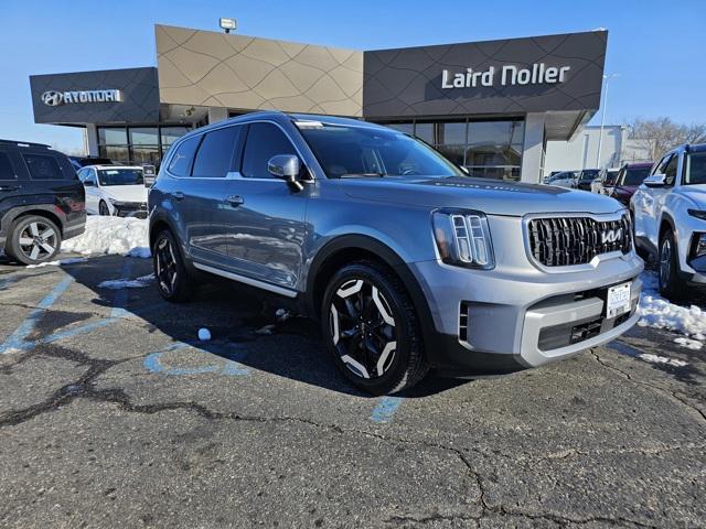 used 2023 Kia Telluride car, priced at $36,657