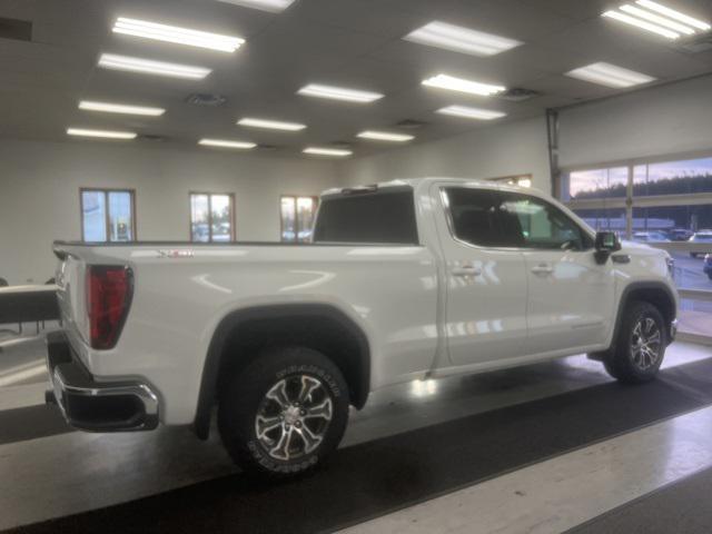 new 2025 GMC Sierra 1500 car, priced at $57,525