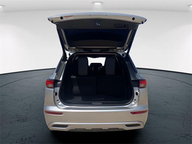 used 2022 Mitsubishi Outlander car, priced at $24,999