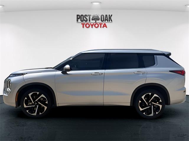 used 2022 Mitsubishi Outlander car, priced at $24,999