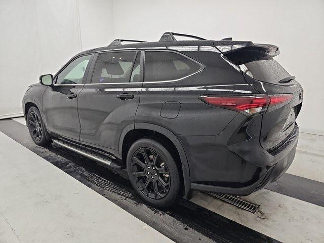used 2024 Toyota Highlander car, priced at $38,000