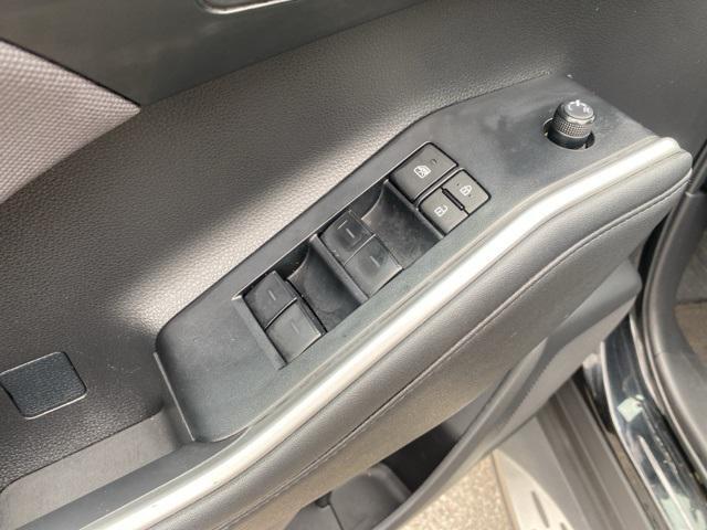 used 2024 Toyota Highlander car, priced at $37,900