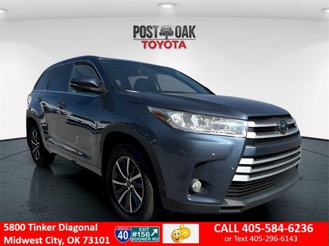 used 2018 Toyota Highlander car, priced at $21,700