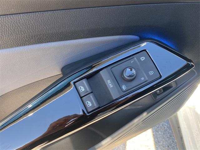 used 2023 Volkswagen ID.4 car, priced at $20,444