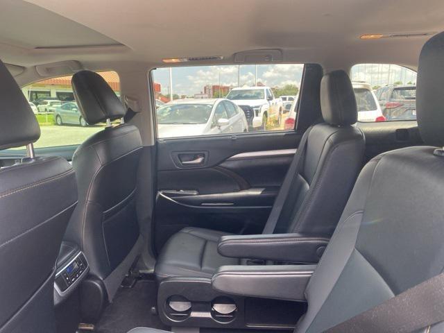 used 2019 Toyota Highlander car, priced at $25,500