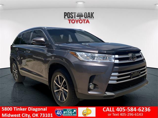 used 2019 Toyota Highlander car, priced at $25,500