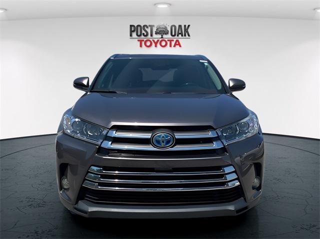 used 2017 Toyota Highlander Hybrid car, priced at $23,750