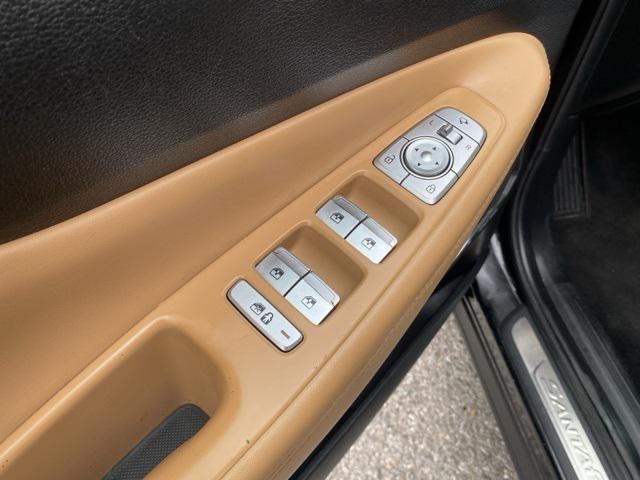 used 2022 Hyundai Santa Fe car, priced at $25,849