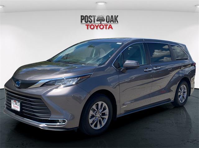 used 2021 Toyota Sienna car, priced at $32,999