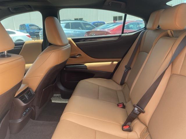 used 2021 Lexus ES 350 car, priced at $29,815
