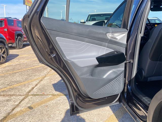 used 2023 Volkswagen ID.4 car, priced at $20,125