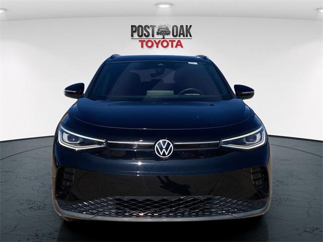 used 2023 Volkswagen ID.4 car, priced at $20,125