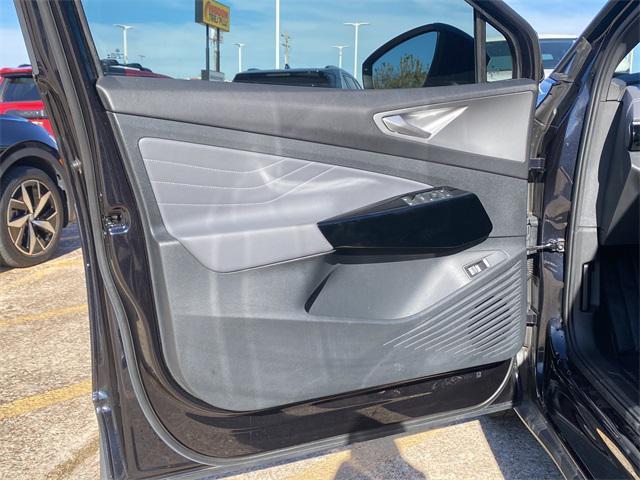 used 2023 Volkswagen ID.4 car, priced at $20,125
