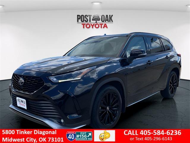used 2023 Toyota Highlander car, priced at $40,500