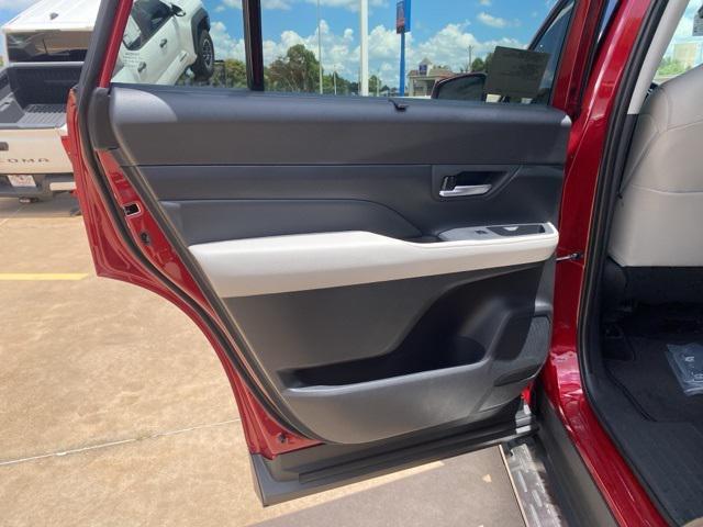 new 2025 Toyota Grand Highlander car, priced at $52,446