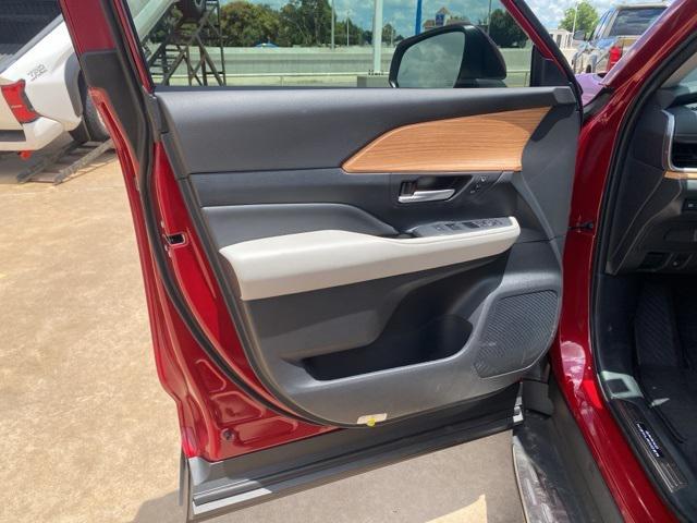 new 2025 Toyota Grand Highlander car, priced at $52,446